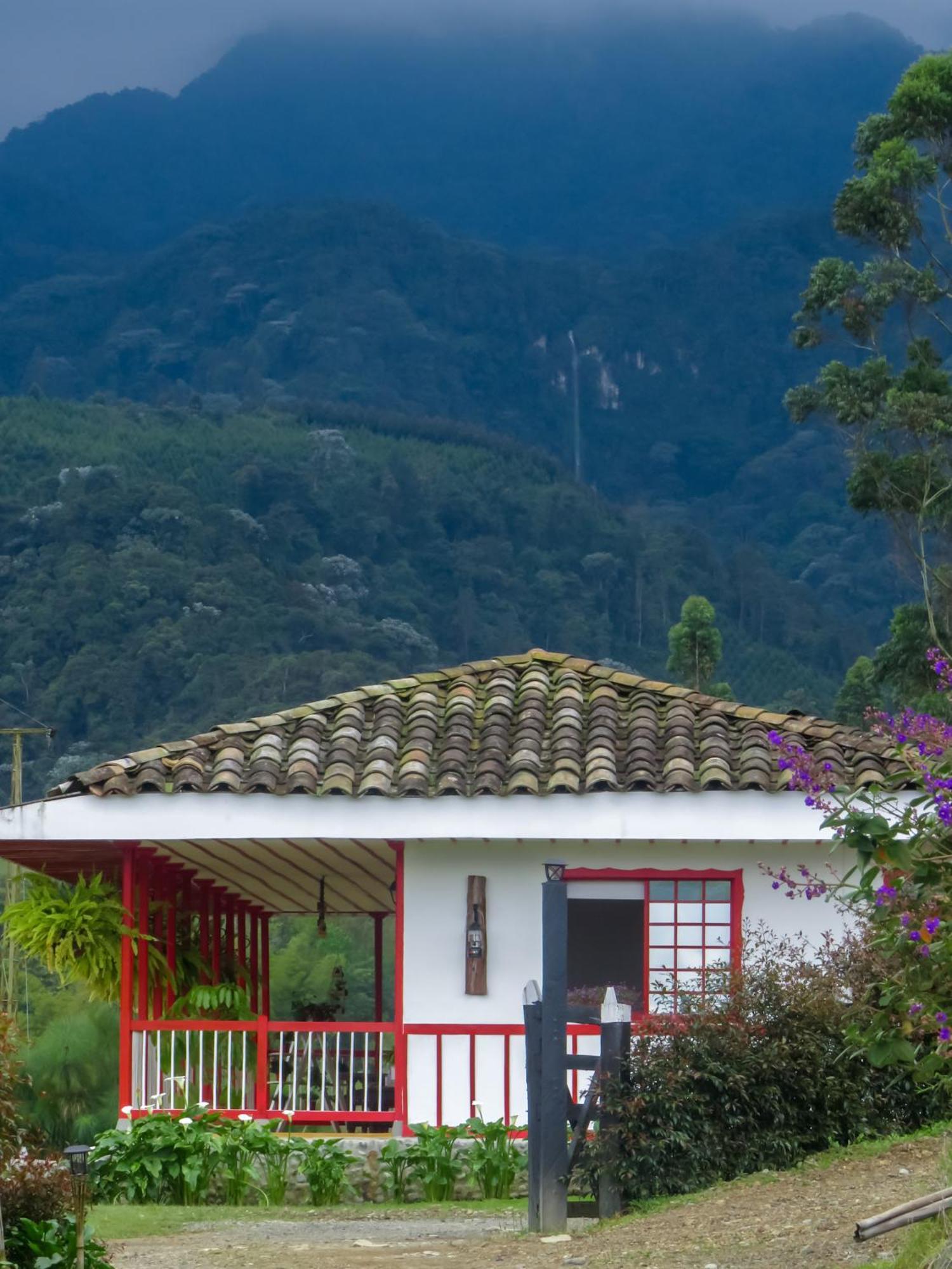 Hotel Rural San Remo Santa Rosa de Cabal Buitenkant foto